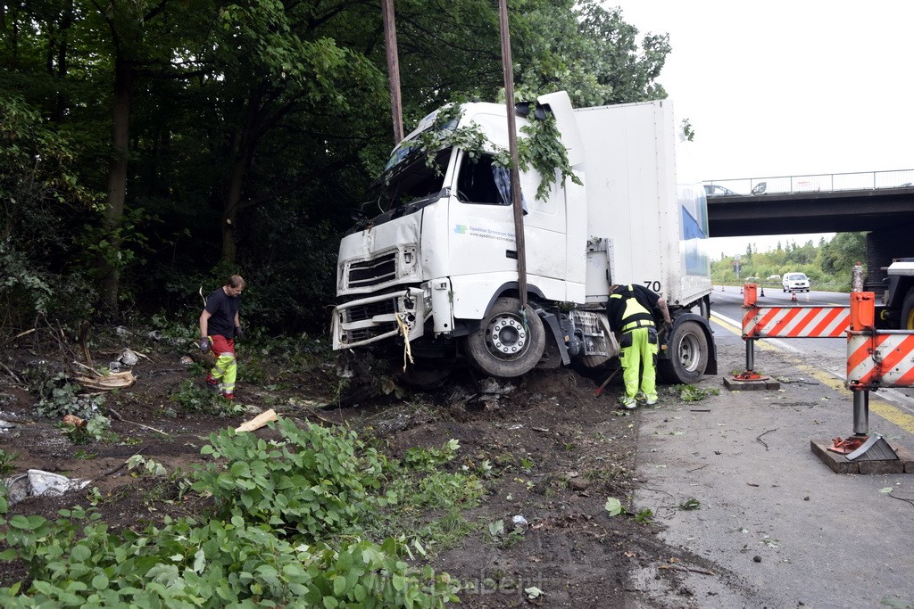 Schwerer VU A 3 Rich Oberhausen Hoehe AK Leverkusen P543.JPG - Miklos Laubert